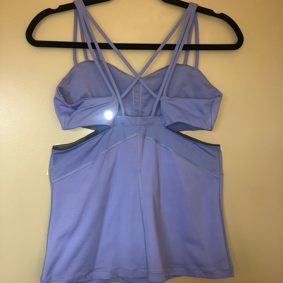 Lulu lemon workout top! - Picture 2 of 4